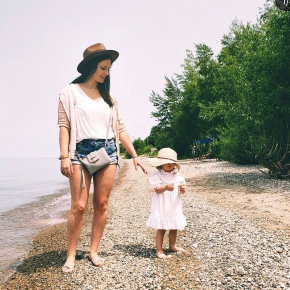 Meet your Posher, Joni - Picture 1 of 1